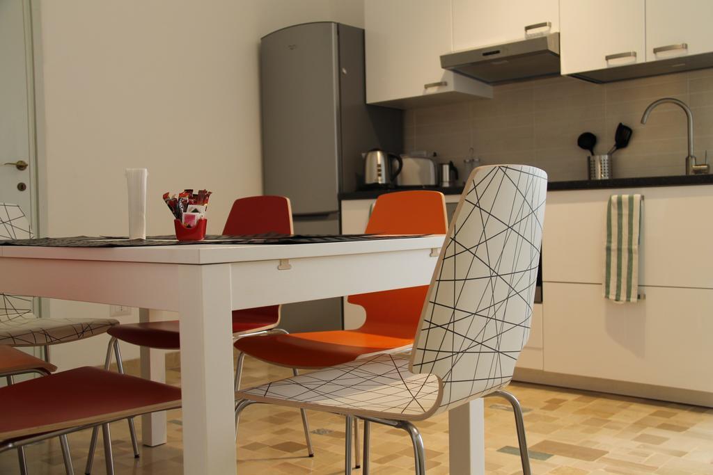 Stephenson Apartment Milánó Szoba fotó